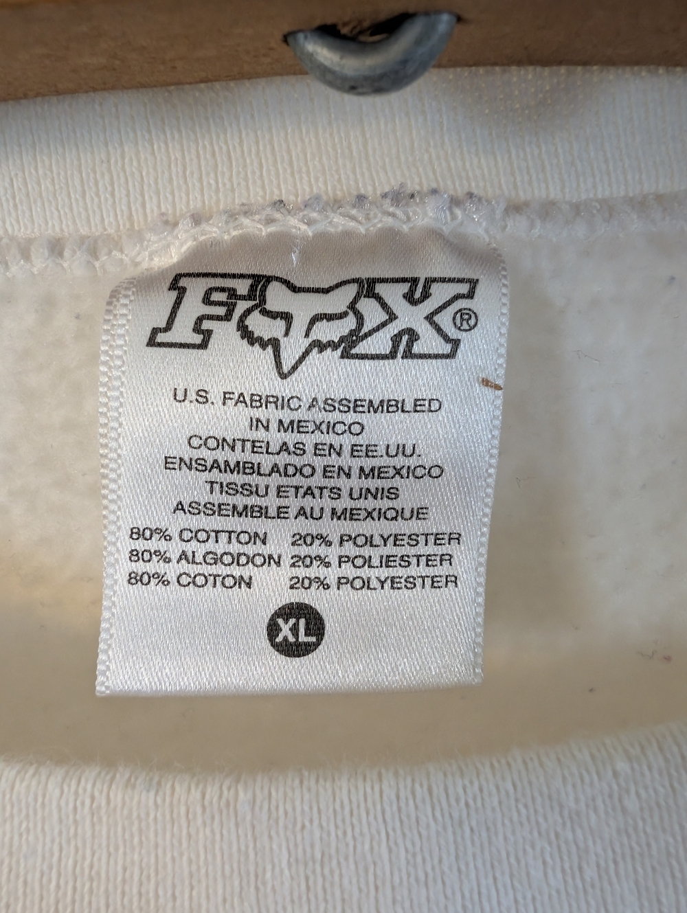 Y2K - XL Fox Sweatshirt - Picture 5 of 8
